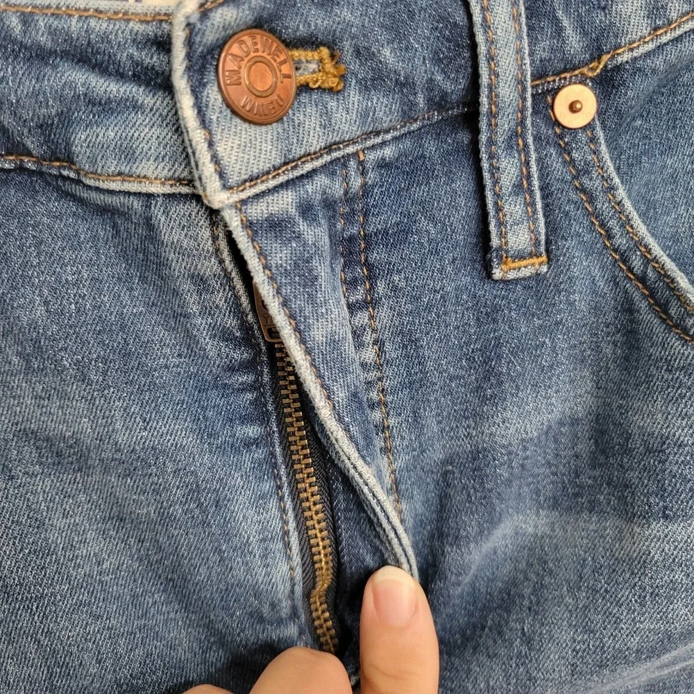 Madewell Denim Shorts Womens 31 Blue High Rise Cutoff‎ Raw Hem Medium Wash
